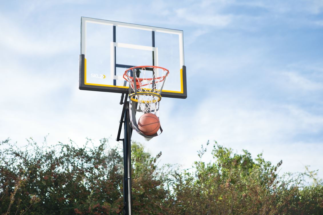 Système de renvoi de ballon de basket SKLZ Kick Out
