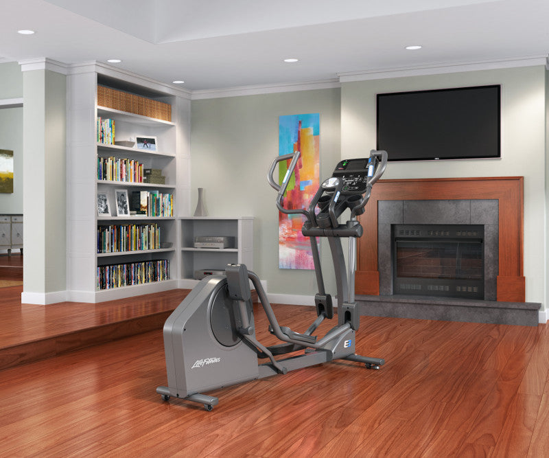 Life Fitness E3 Track Connect Vélo Elliptique