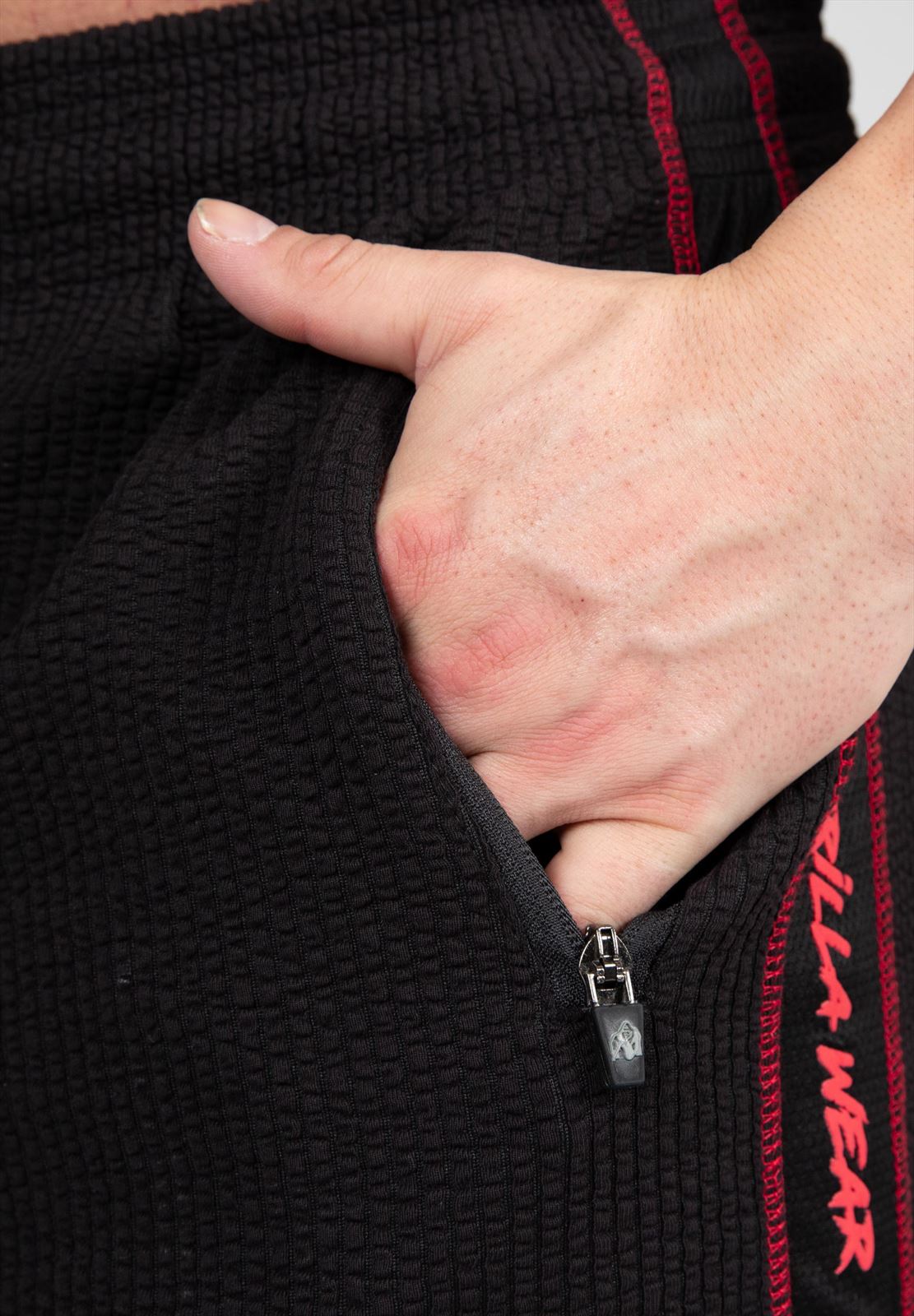 Gorilla Wear Buffalo Old School Workout Pants - Noir/Rouge