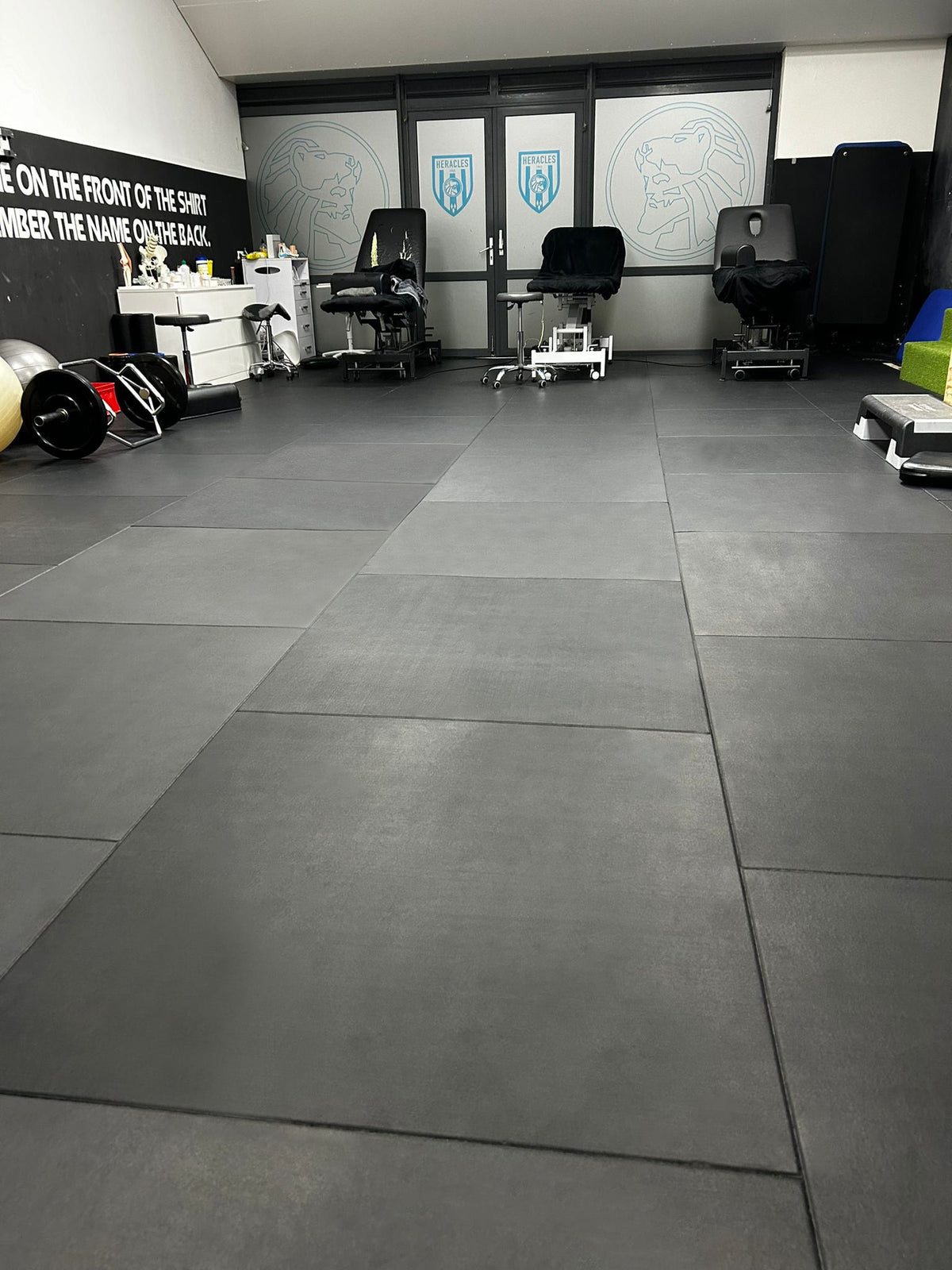 Flow Fitness Dalle en caoutchouc - 100 x 100 x 2 cm - Tweedekans