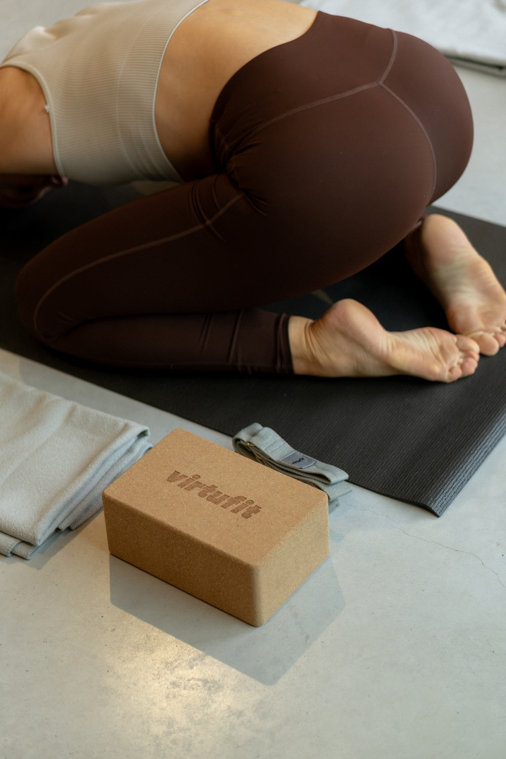 Tapis de yoga VirtuFit Premium - 183 x 61 x 0,4 cm - Mulberry Leaf