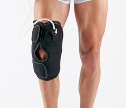 CoolComp Pack de Glace pour le Genou / Coude avec Compression - Thérapie par le froid & Compression