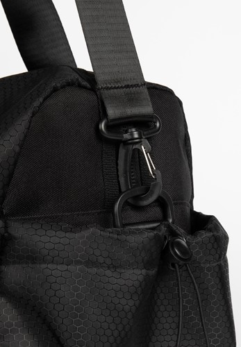 gwear-everyday-gym-bag-clasp