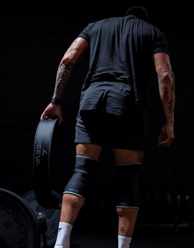 Reeva Powerlifting Knee Sleeves Grijs